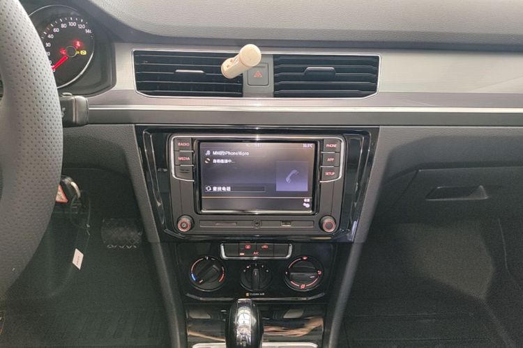2020 #13 2020 imagem de carro #13