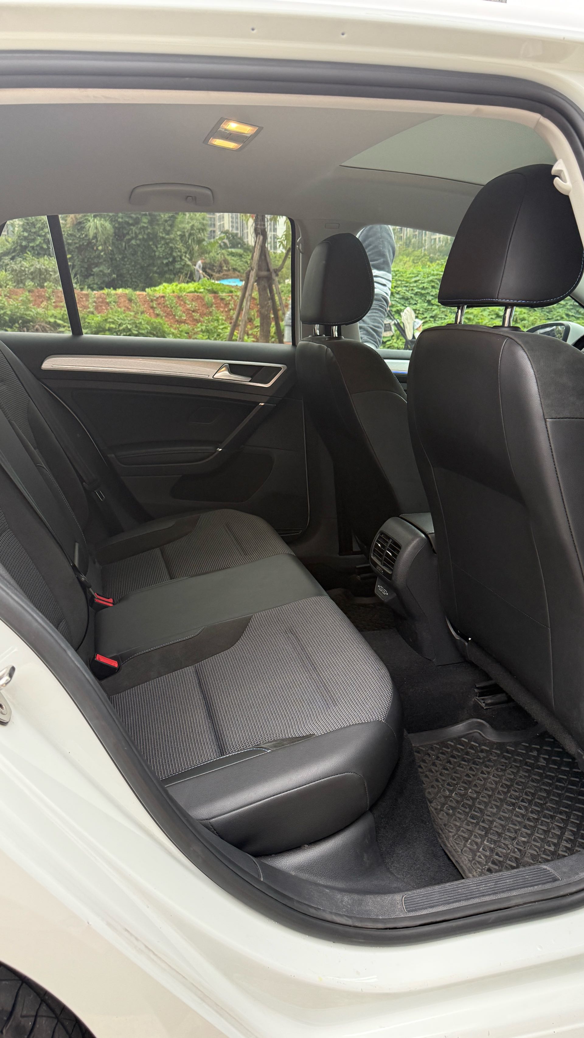Volkswagen Golf Pure Electric 2020 #8 Volkswagen Golf Pure Electric 2020 immagine di auto #8