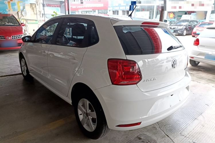 Volkswagen Polo 2018 car image #5