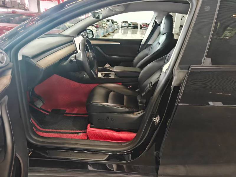 Tesla Model Y 2022 #3 Tesla Model Y 2022 car image #3