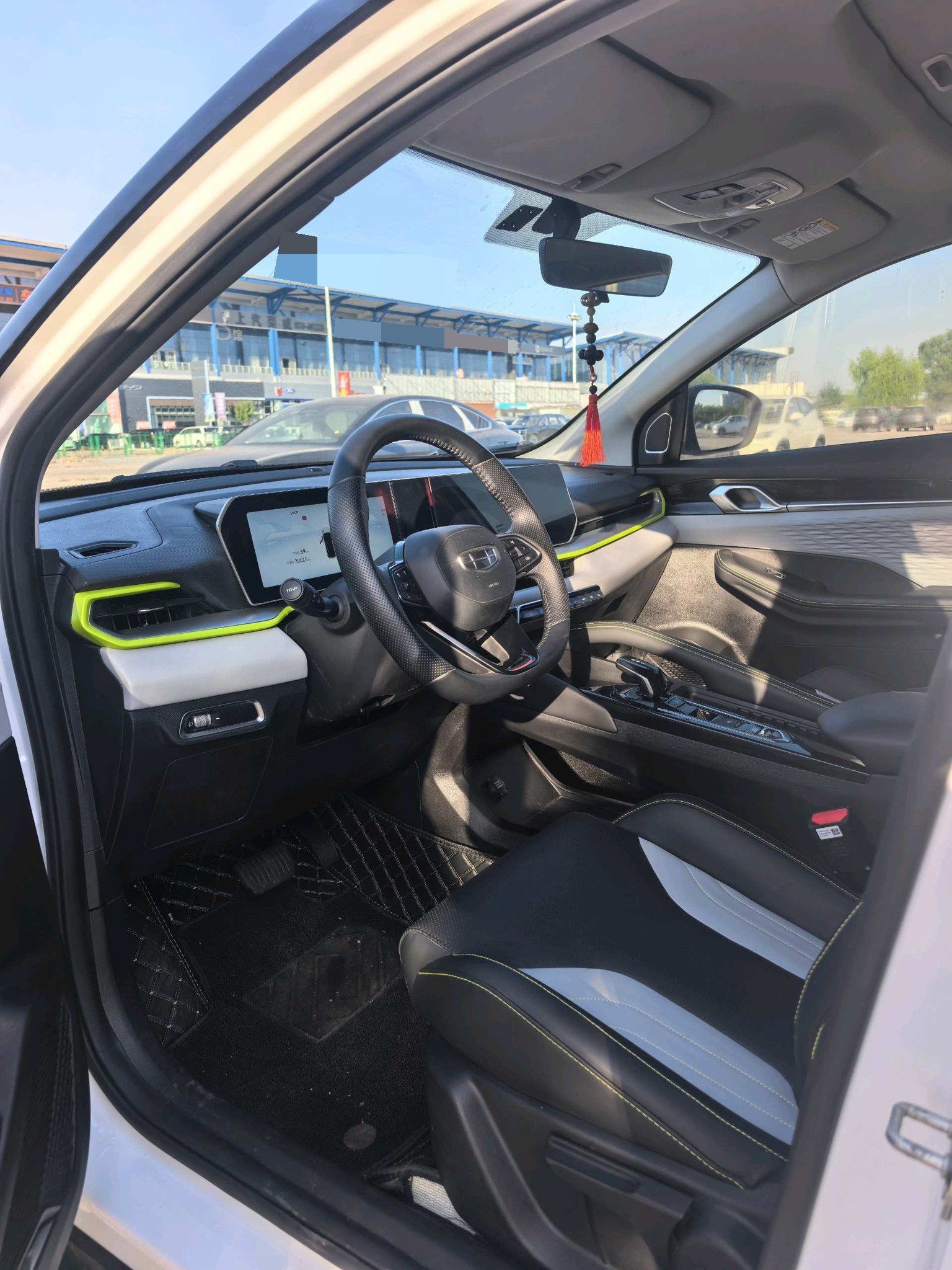 GEELY Coolray 2024 car image #4