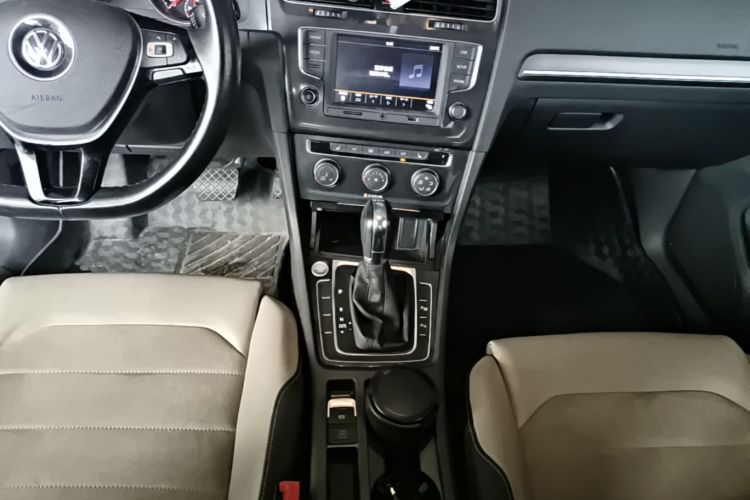 Volkswagen Golf 2017 #14 Volkswagen Golf 2017 car image #14
