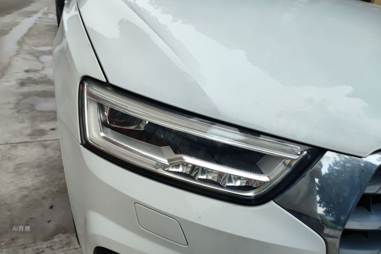 Audi Q3 2017 car image #8