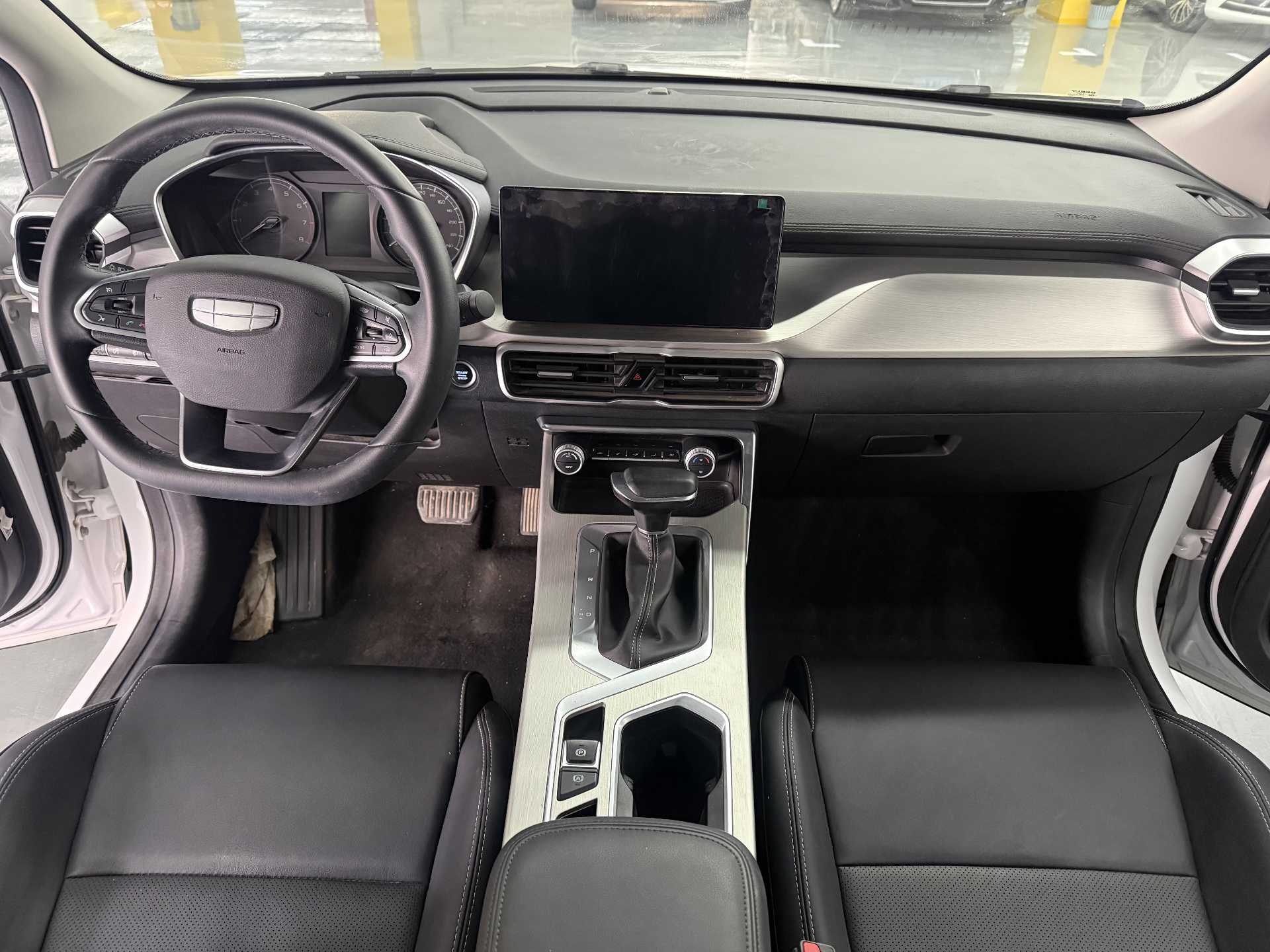GEELY Coolray 2025 #7 GEELY Coolray 2025 car image #7