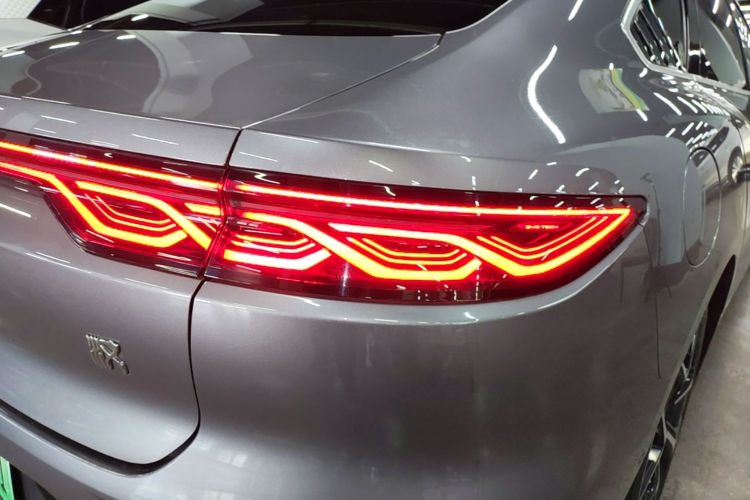 BYD Han 2022 car image #8