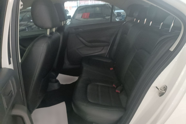 Volkswagen Santana 2019 #13 Volkswagen Santana 2019 car image #13