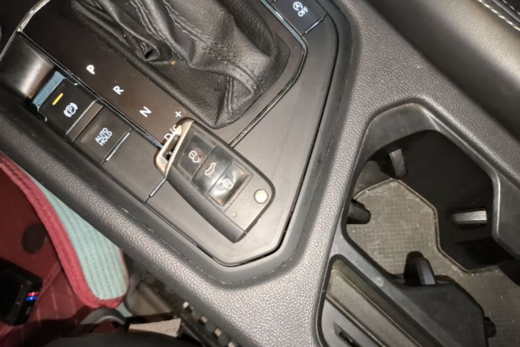 Volkswagen Tharu 2019 #9 Volkswagen Tharu 2019 car image #9