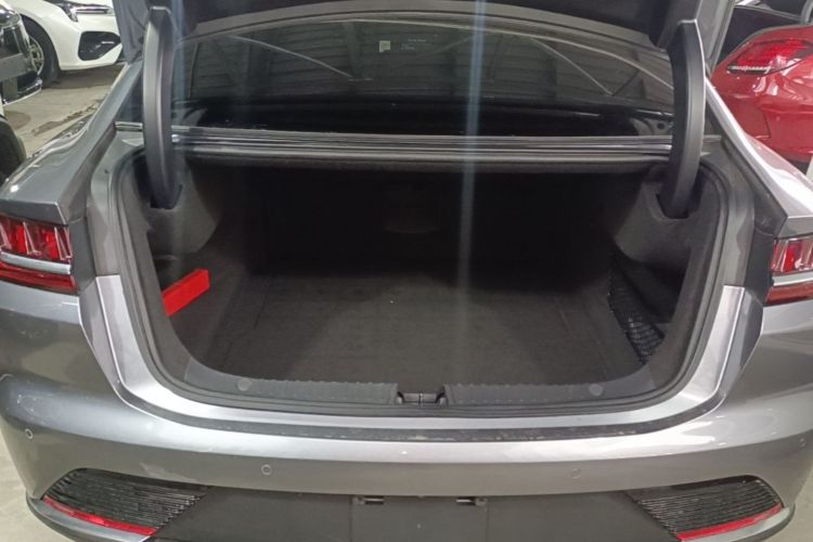 BYD Han 2022 car image #19