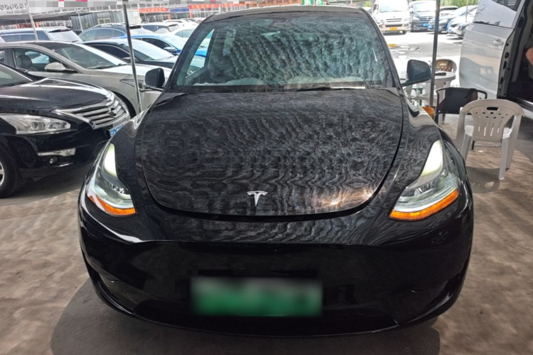 Tesla Model Y 2023 #3 Tesla Model Y 2023 car image #3