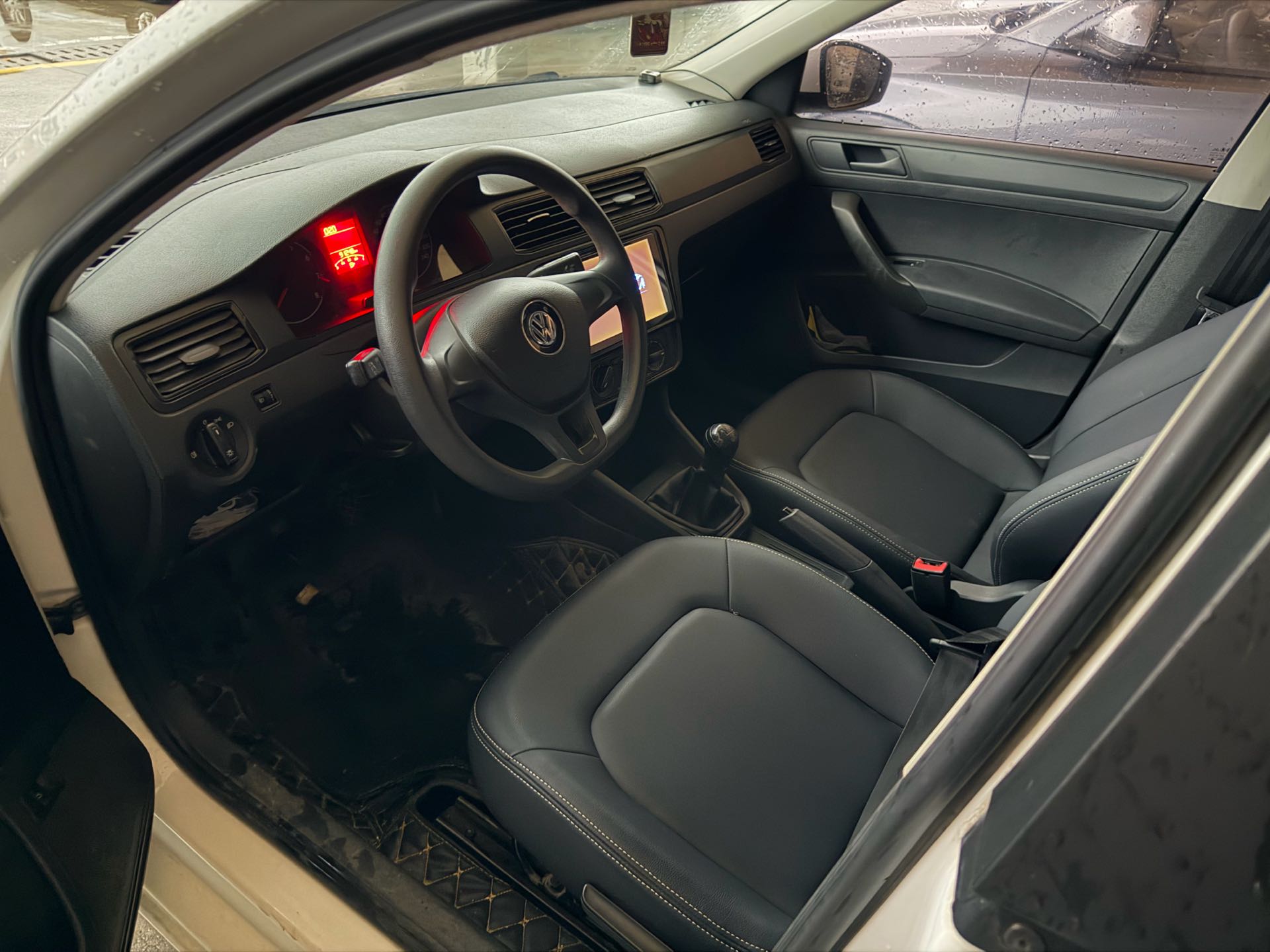 Volkswagen Santana 2018 imagen de coche #3