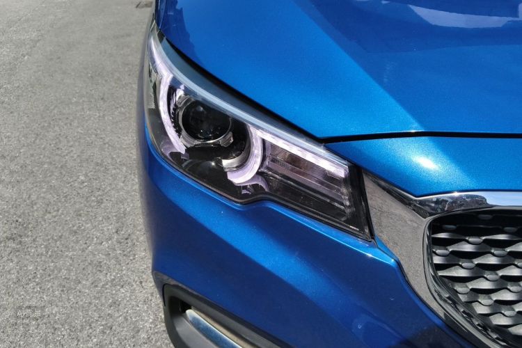 MG ZS 2017 #8 MG ZS 2017 car image #8