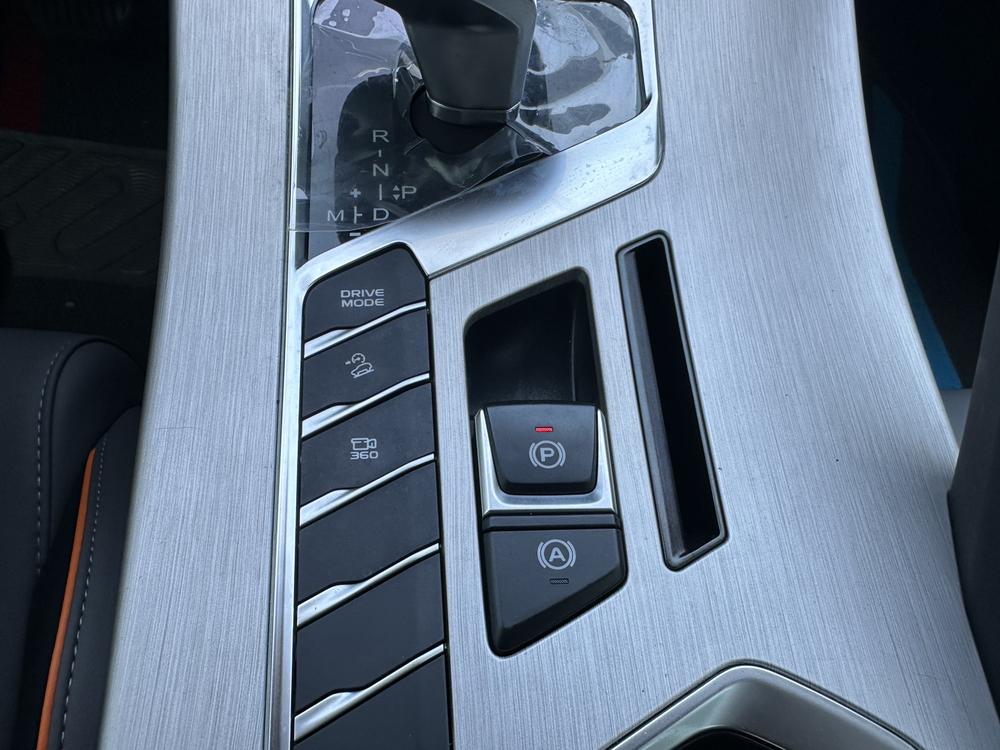 GEELY Coolray 2023 #25 GEELY Coolray 2023 car image #25