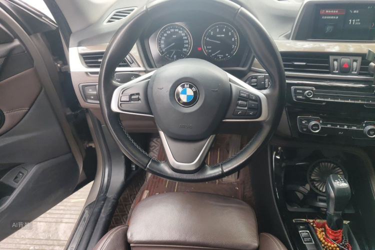 BMW X1 2019 car image #12
