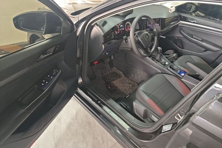 Volkswagen Bora 2021 immagine di auto #16