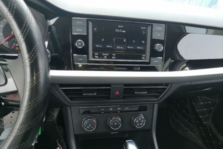 Volkswagen Lavida 2020 car image #15