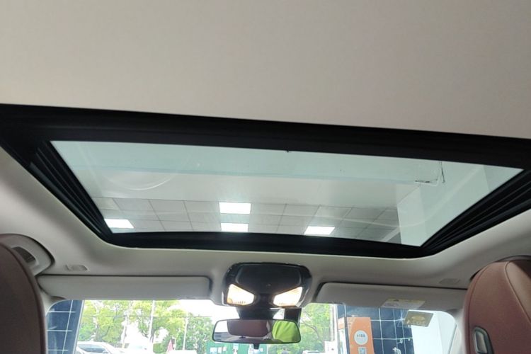 BMW 3 Series 2022 car image #20