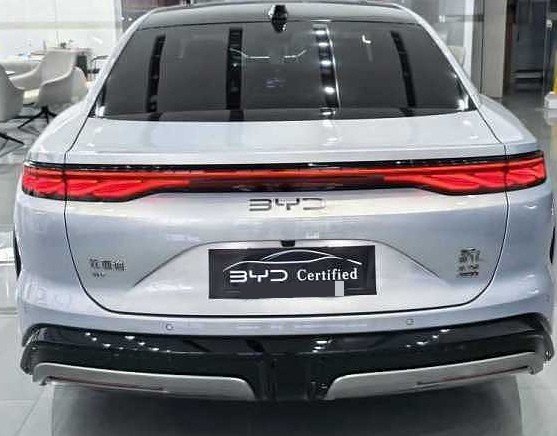 BYD HanL 2025 #2 BYD HanL 2025 car image #2