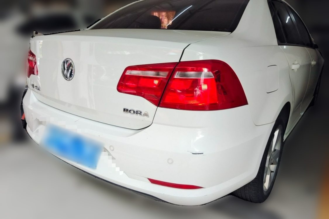 Volkswagen Bora 2015 imagen de coche #4