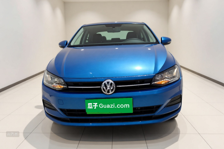 Volkswagen Polo 2020 car image #3