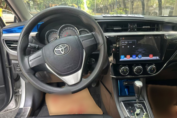 Toyota Corolla 2017 #14 Toyota Corolla 2017 car image #14