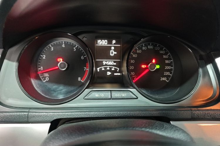 Volkswagen Lavida 2017 car image #12