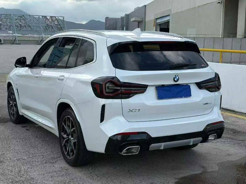 BMW X3 2022 #4 BMW X3 2022 car image #4