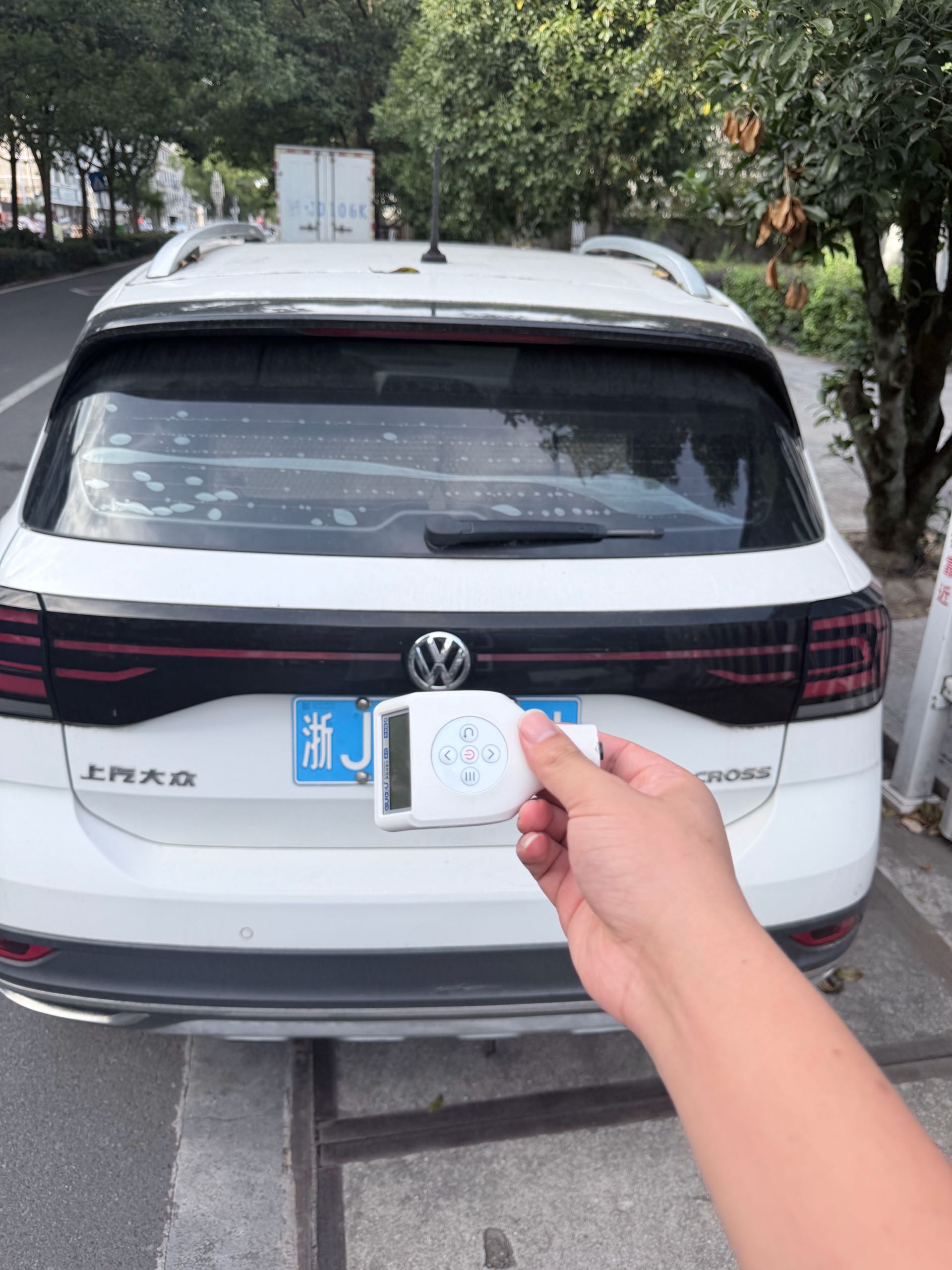 Volkswagen T-Cross 2019 car image #6