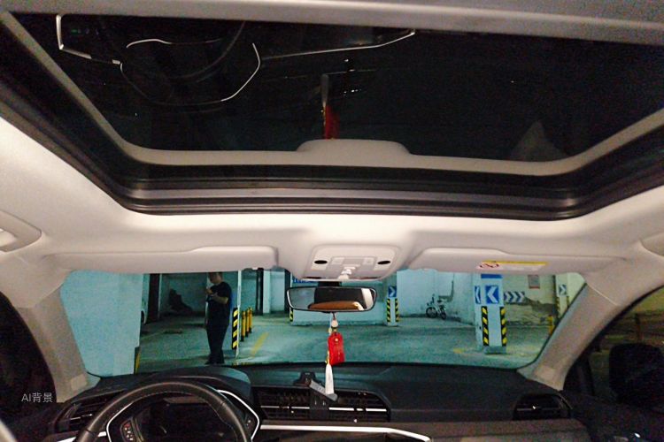 Audi Q3 2023 car image #20