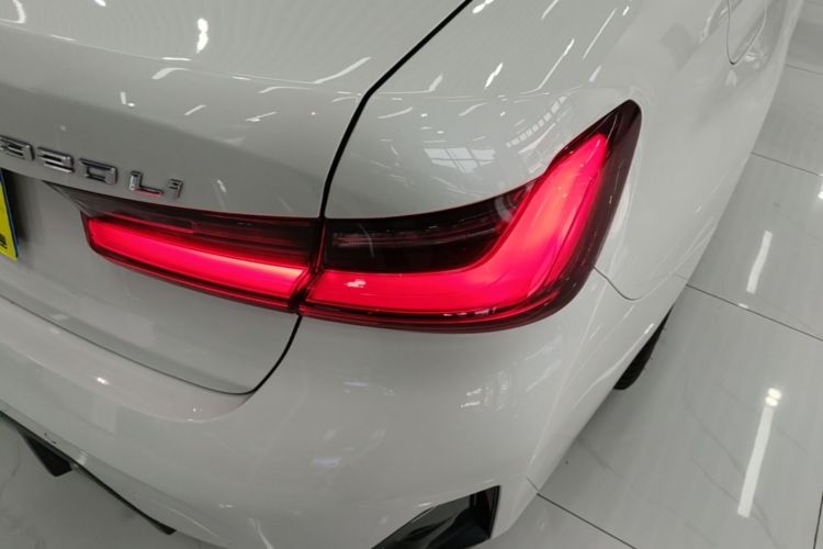 BMW 3 Series 2024 #8 BMW 3 Series 2024 car image #8
