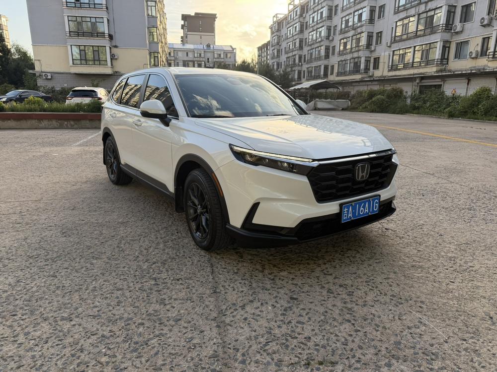 Honda CR-V 2025 car image #3