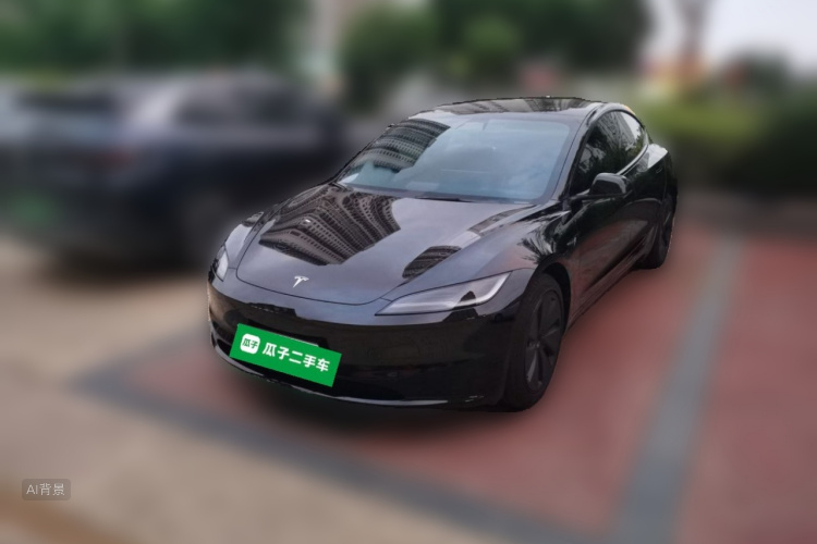 Tesla Model 3 2025 car image #2