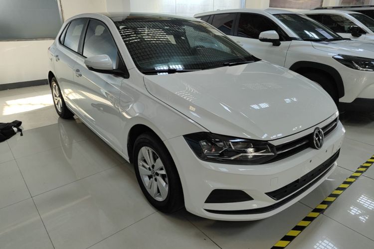 Volkswagen Polo 2022 car image #4