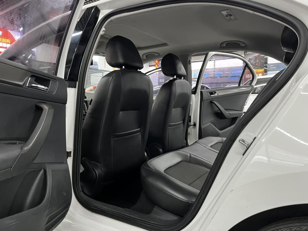Volkswagen Santana 2016 imagem de carro #10