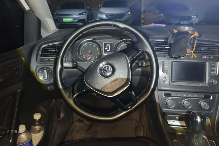 Volkswagen Golf 2017 car image #12