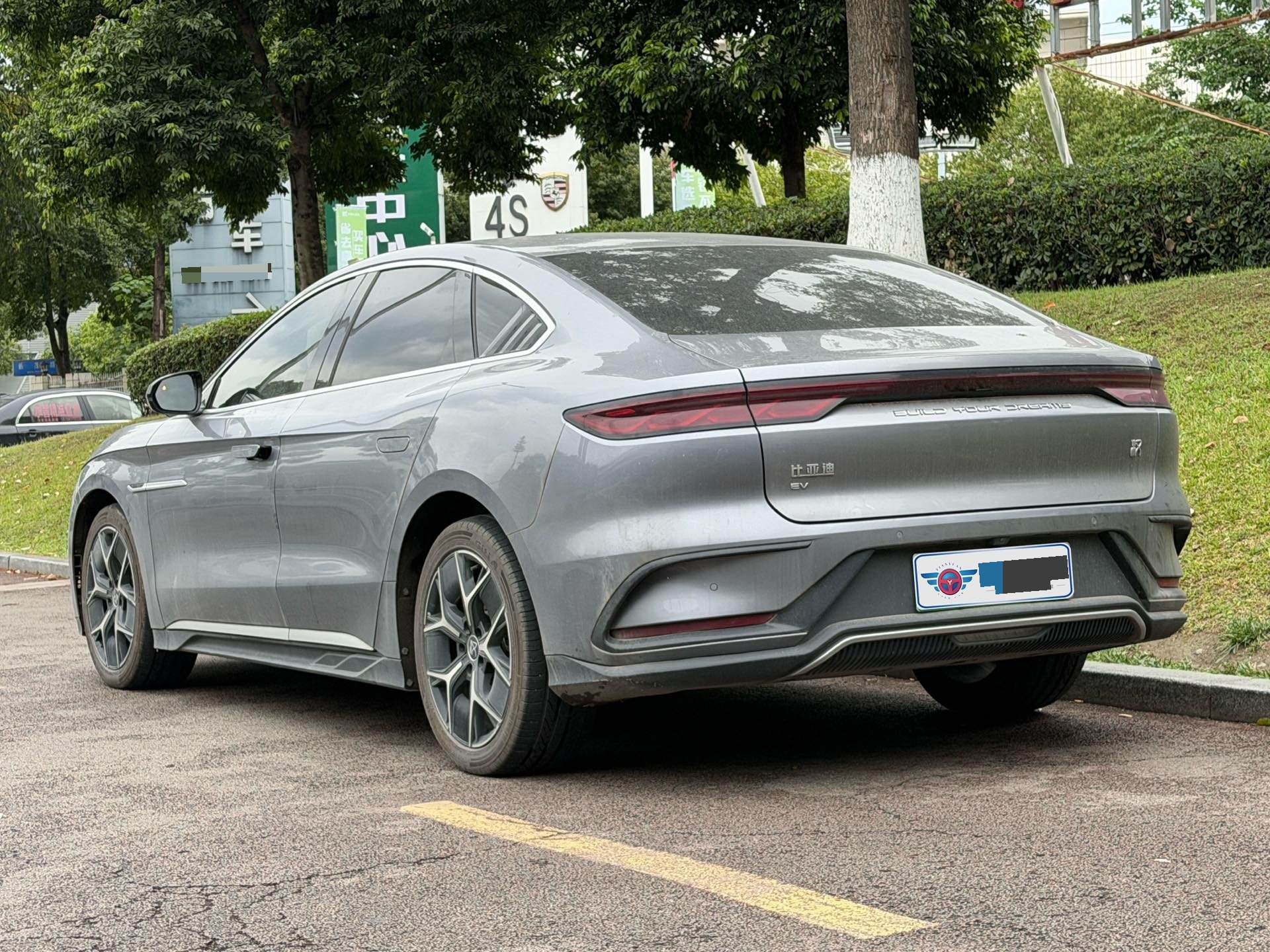 BYD Han 2024 car image #3