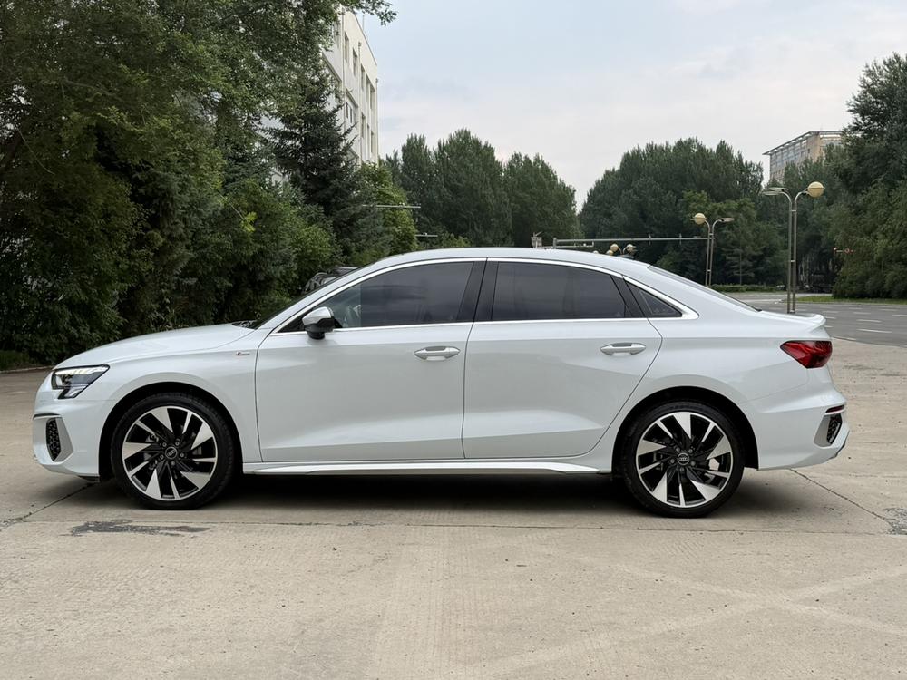 Audi A3 2023 car image #4
