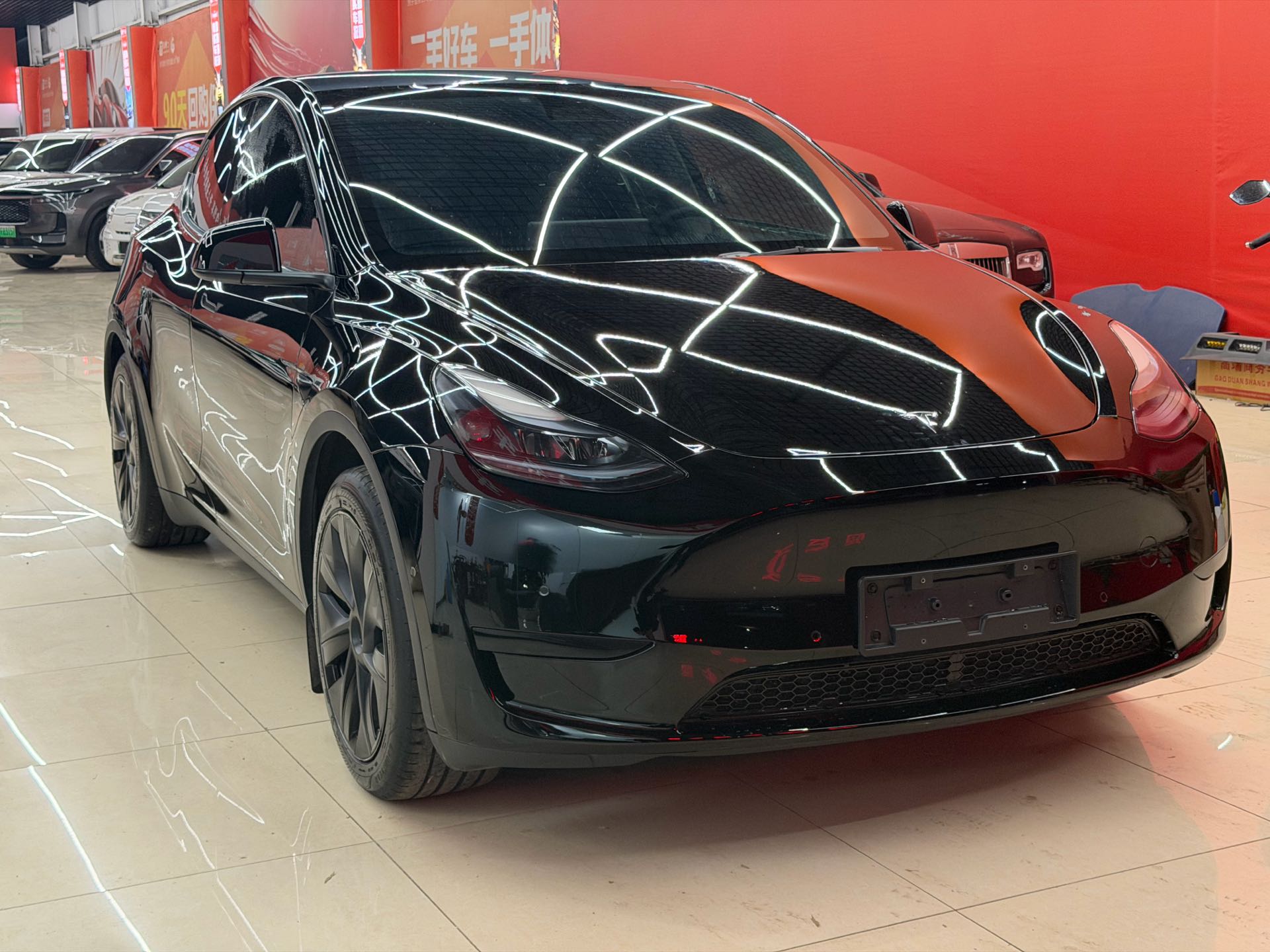 Tesla Model Y 2023 #3 Tesla Model Y 2023 car image #3