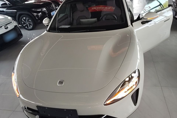 MI SU7 2025 car image #3