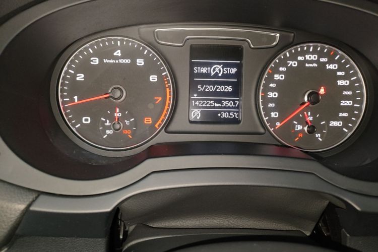 Audi Q3 2018 #12 Audi Q3 2018 car image #12