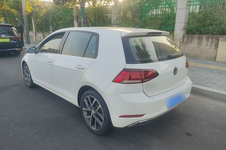 Volkswagen Golf 2020 #5 Volkswagen Golf 2020 car image #5