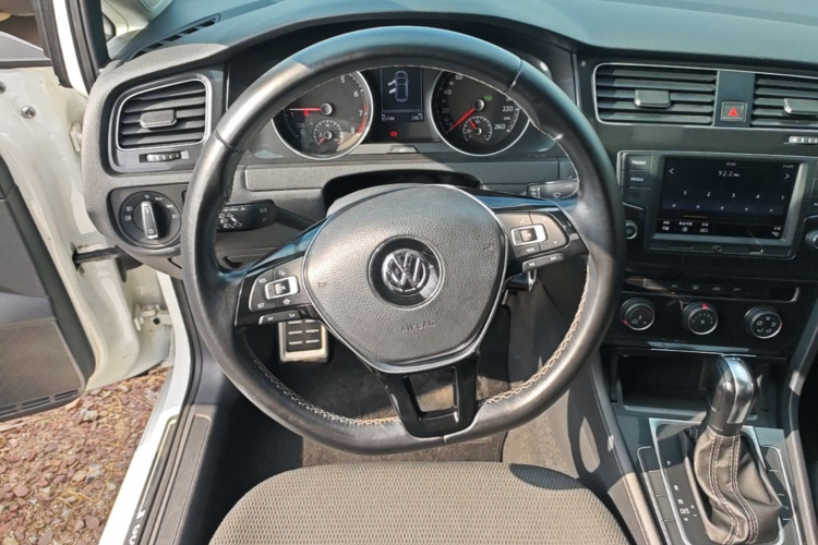 Volkswagen Golf 2017 #11 Volkswagen Golf 2017 car image #11