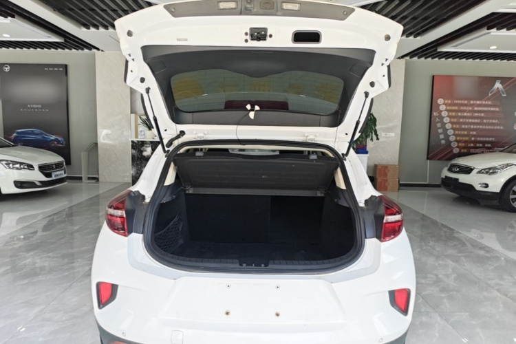 GEELY Emgrand GS 2021 #19 GEELY Emgrand GS 2021 car image #19