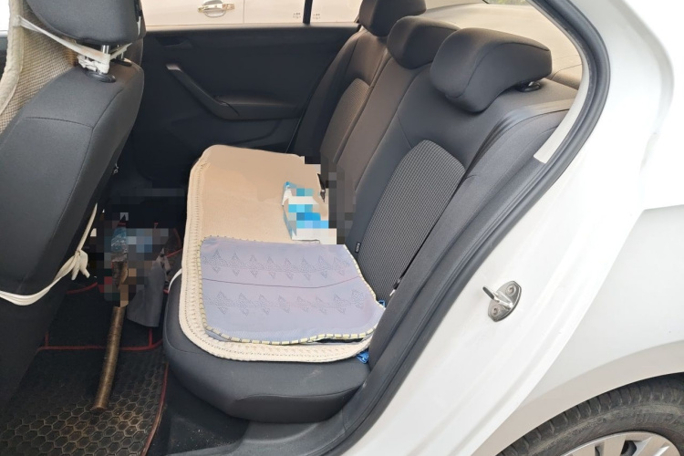 Volkswagen Santana 2018 car image #14
