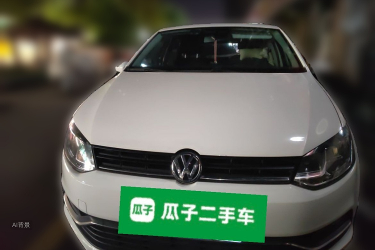Volkswagen Polo 2015 car image #3