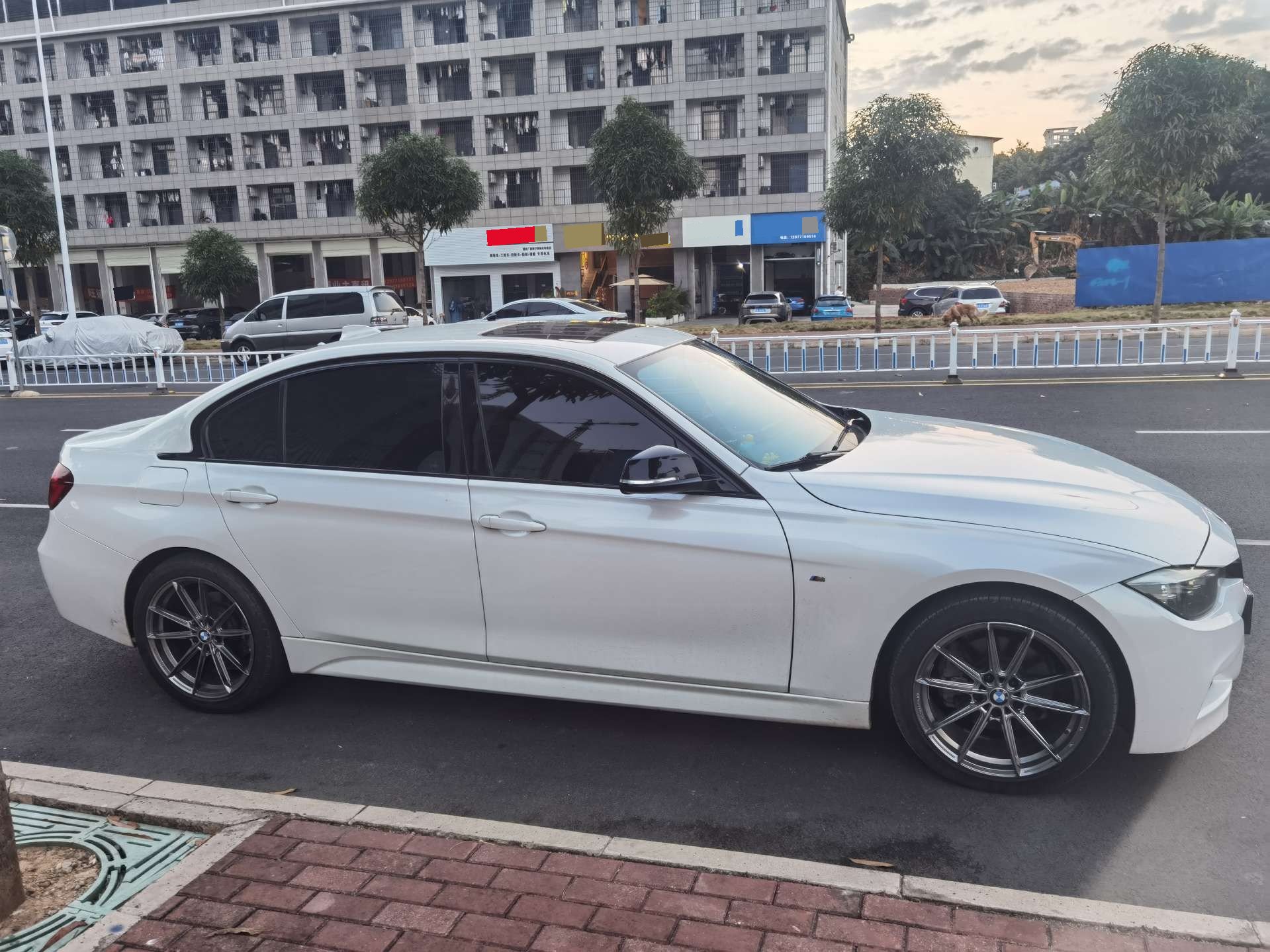 BMW 3 Series 2018 #5 BMW 3 Series 2018 immagine di auto #5