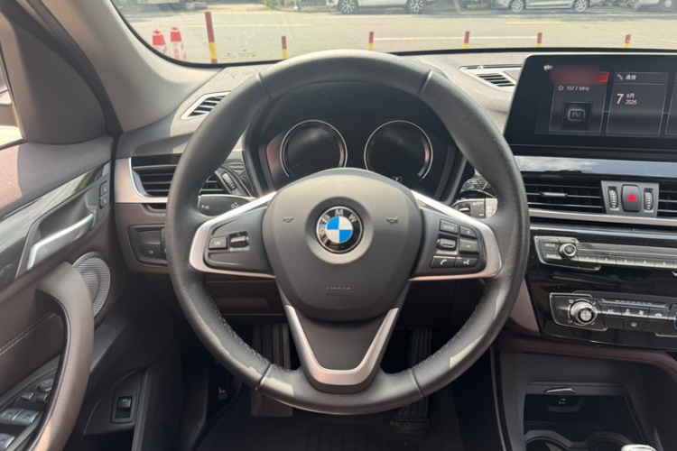 BMW X1 2021 car image #15