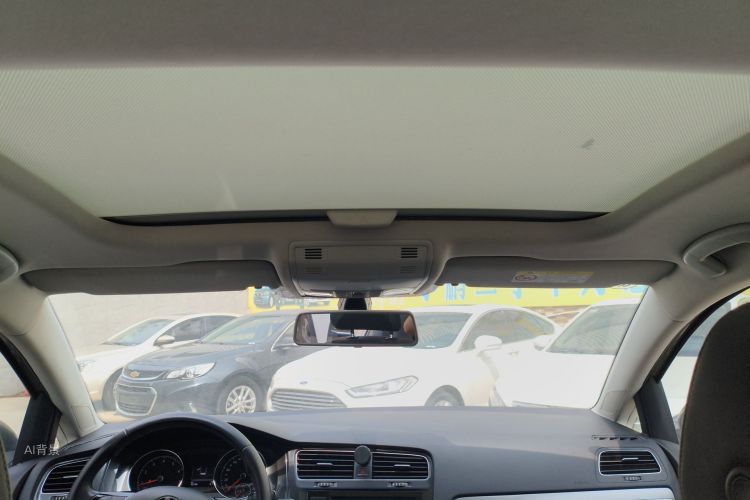 Volkswagen Golf 2019 изображение автомобиля #20