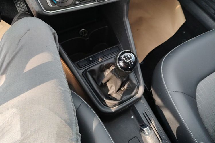 Volkswagen Santana 2019 car image #14
