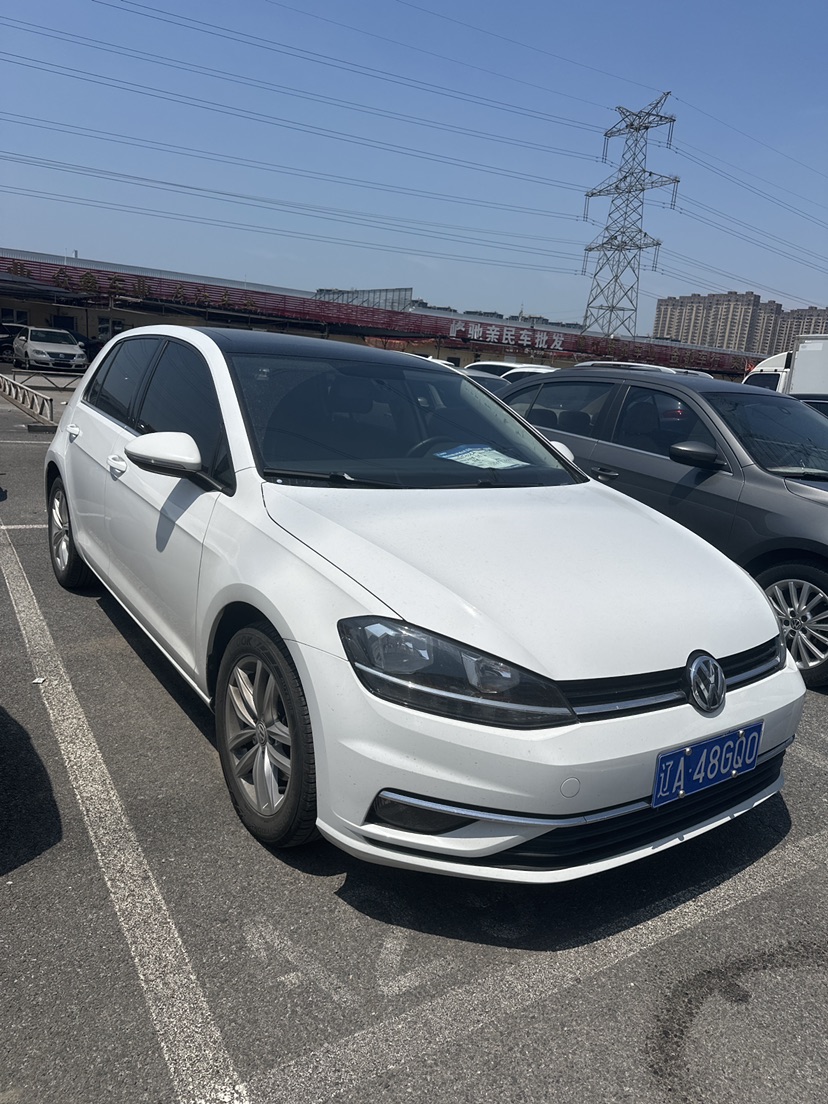 Volkswagen Golf 2018 Volkswagen Golf 2018 car image