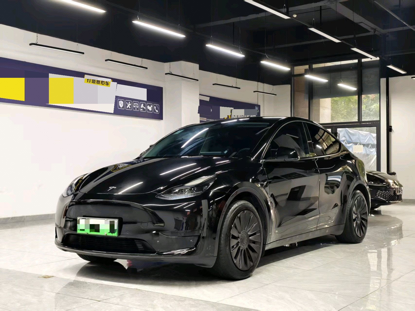 Tesla Model Y 2023 Tesla Model Y 2023 car image